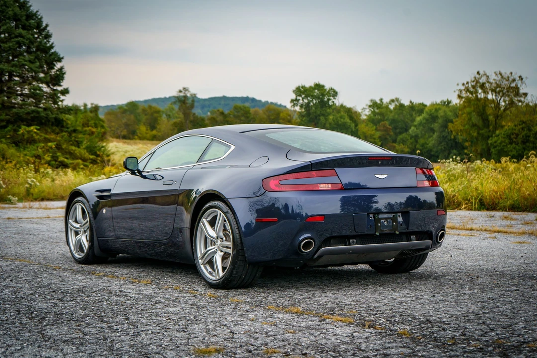 2009 Aston Martin V8 Vantage (2006-2017) - Image 17 of 31