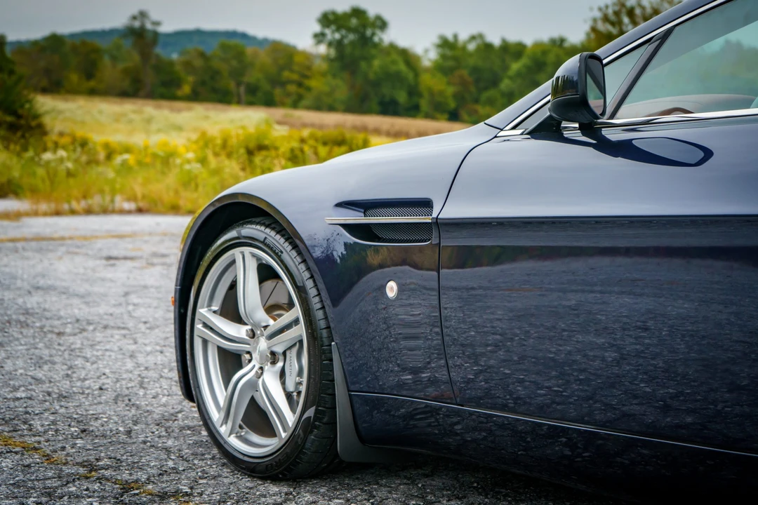 2009 Aston Martin V8 Vantage (2006-2017) - Image 27 of 31