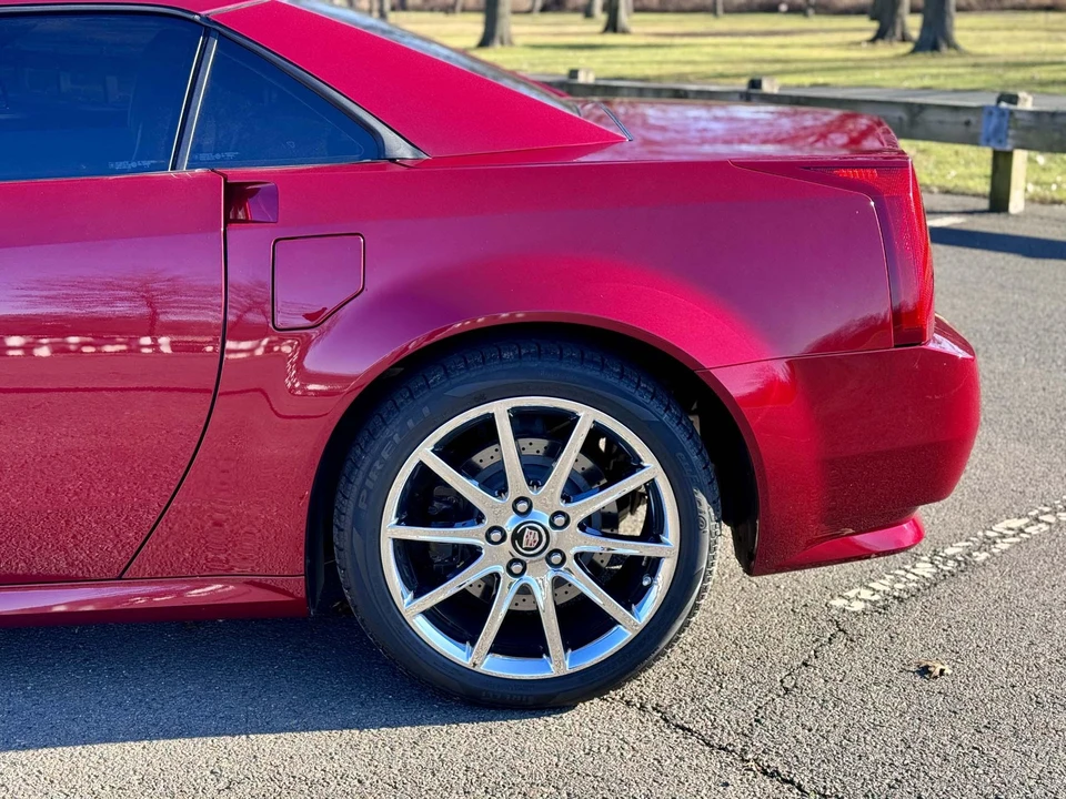 2009 Cadillac XLR-V - Image 31 of 31