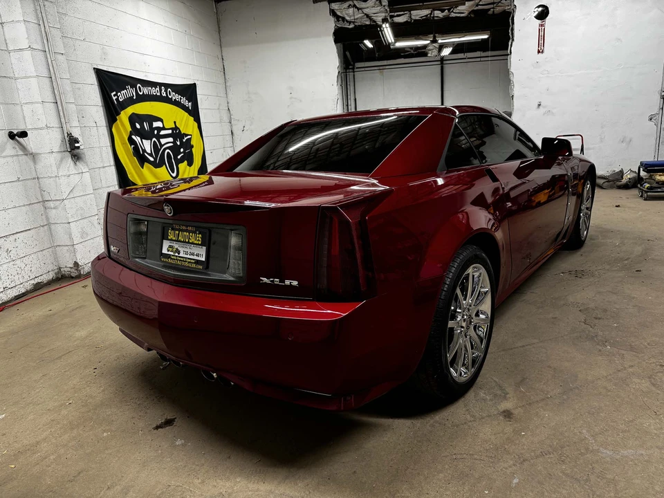 2009 Cadillac XLR-V - Image 17 of 31