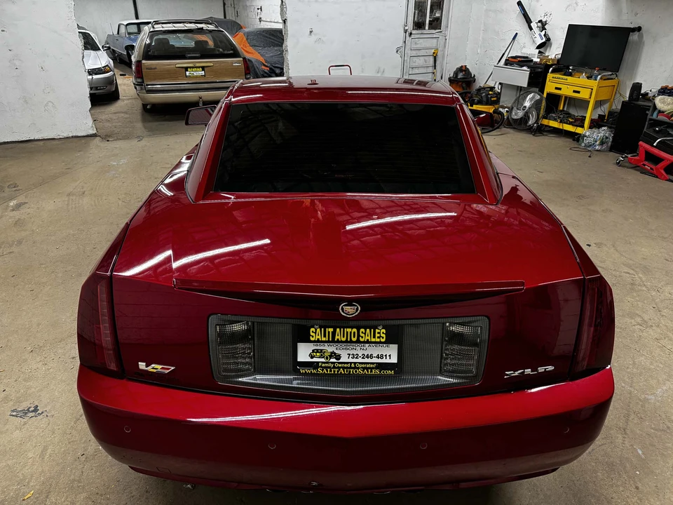 2009 Cadillac XLR-V - Image 15 of 31