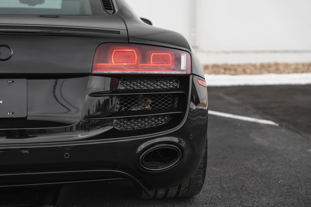 2010 Audi 42 R8 - Image 31 of 31