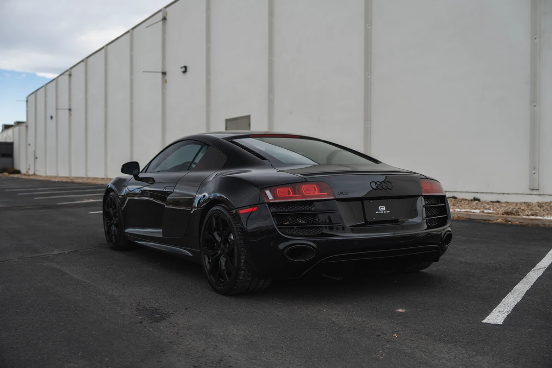 2010 Audi 42 R8 - Image 8 of 31