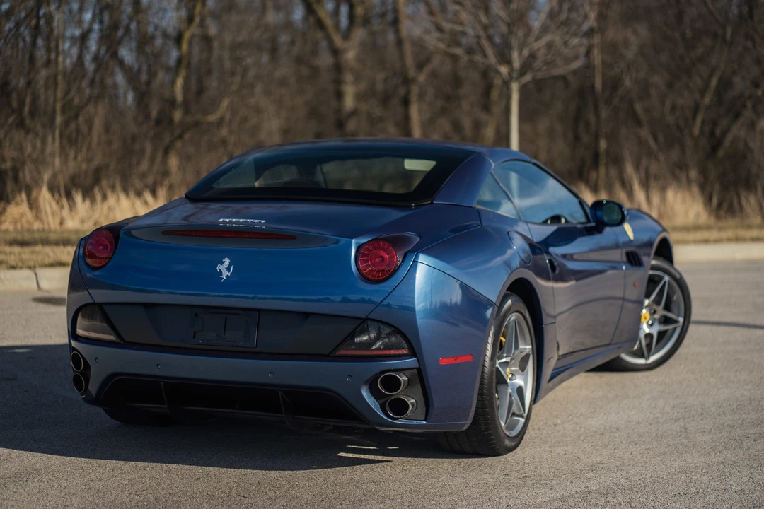 2010 Ferrari California - Image 23 of 31