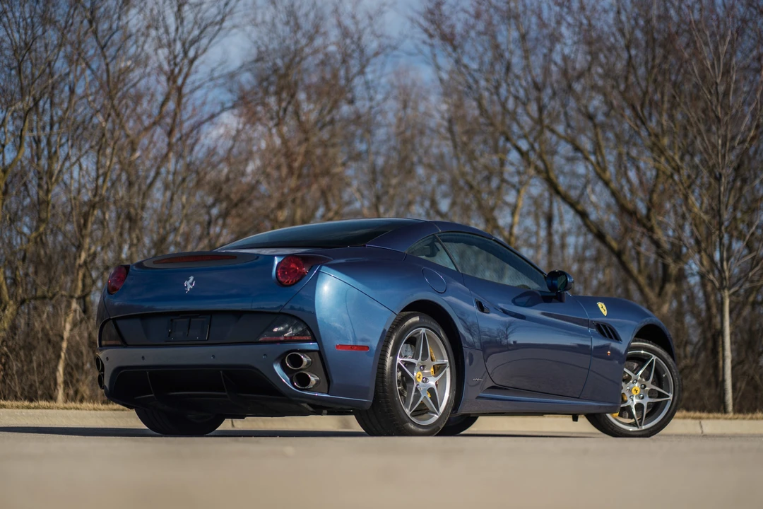 2010 Ferrari California - Image 22 of 31