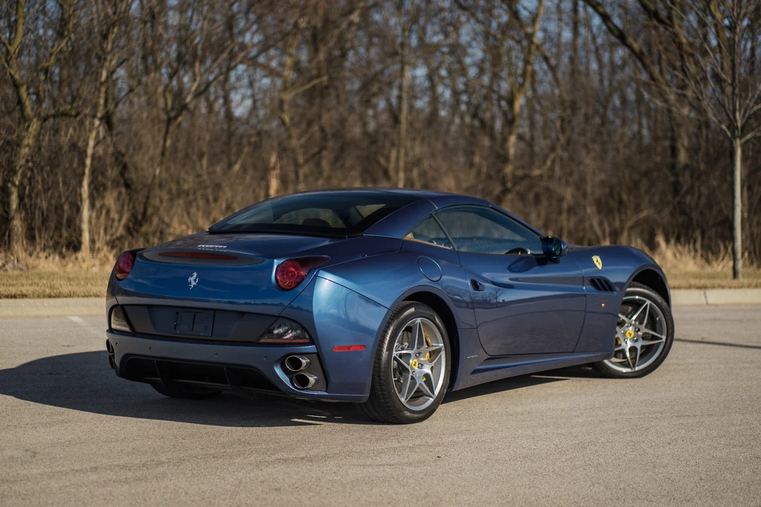 2010 Ferrari California - Image 21 of 31