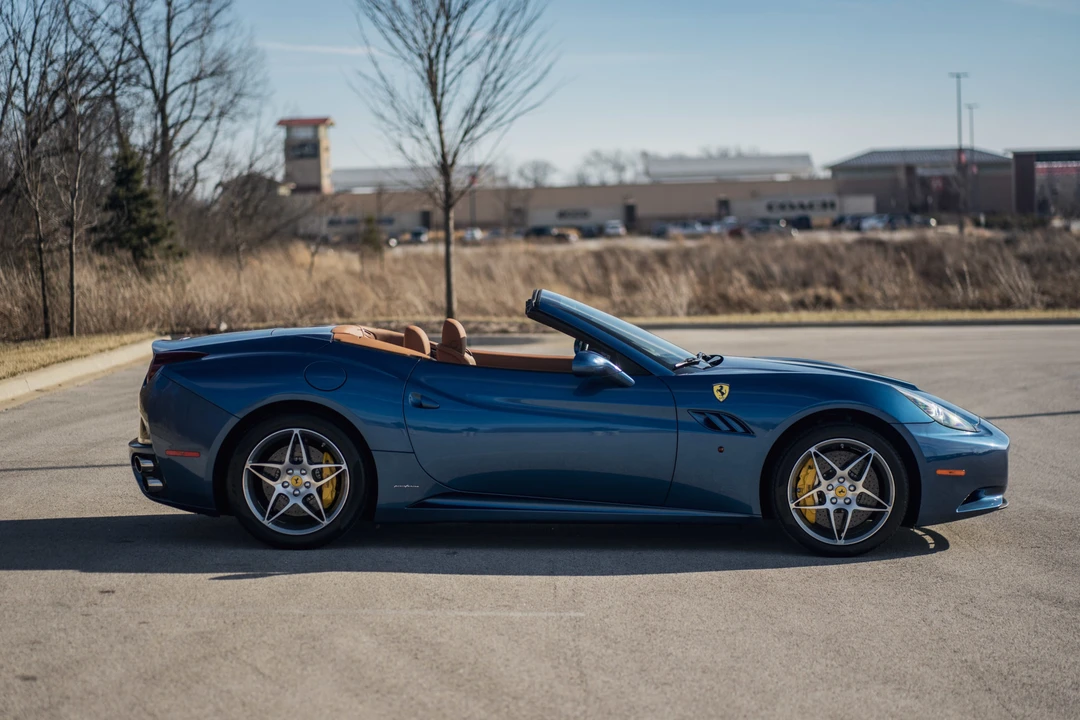 2010 Ferrari California - Image 15 of 31