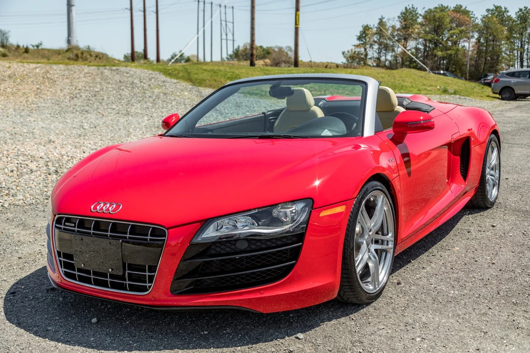 2011 Audi 42 R8 - Image 2 of 31