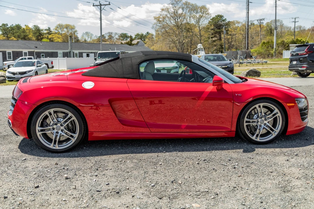 2011 Audi 42 R8 - Image 13 of 31