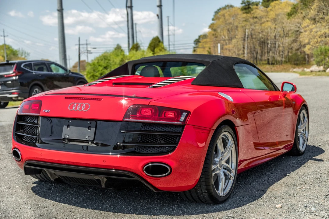 2011 Audi 42 R8 - Image 14 of 31