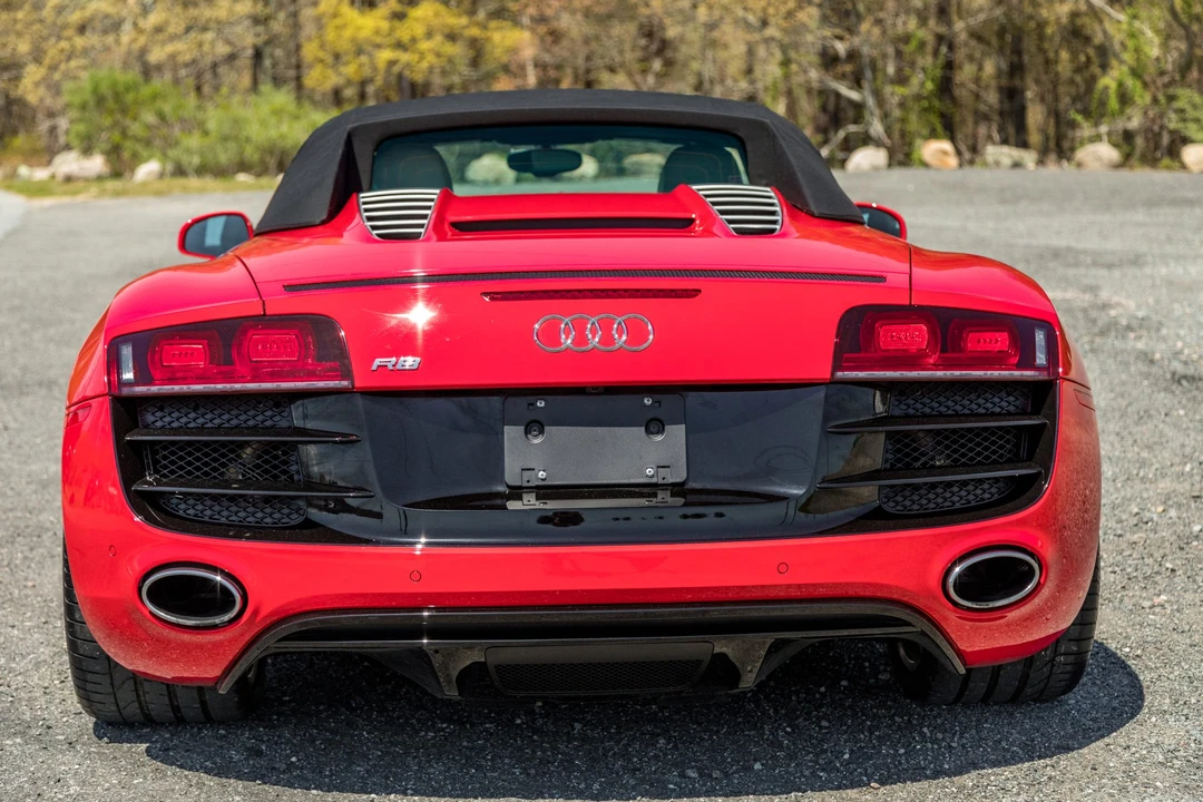 2011 Audi 42 R8 - Image 15 of 31