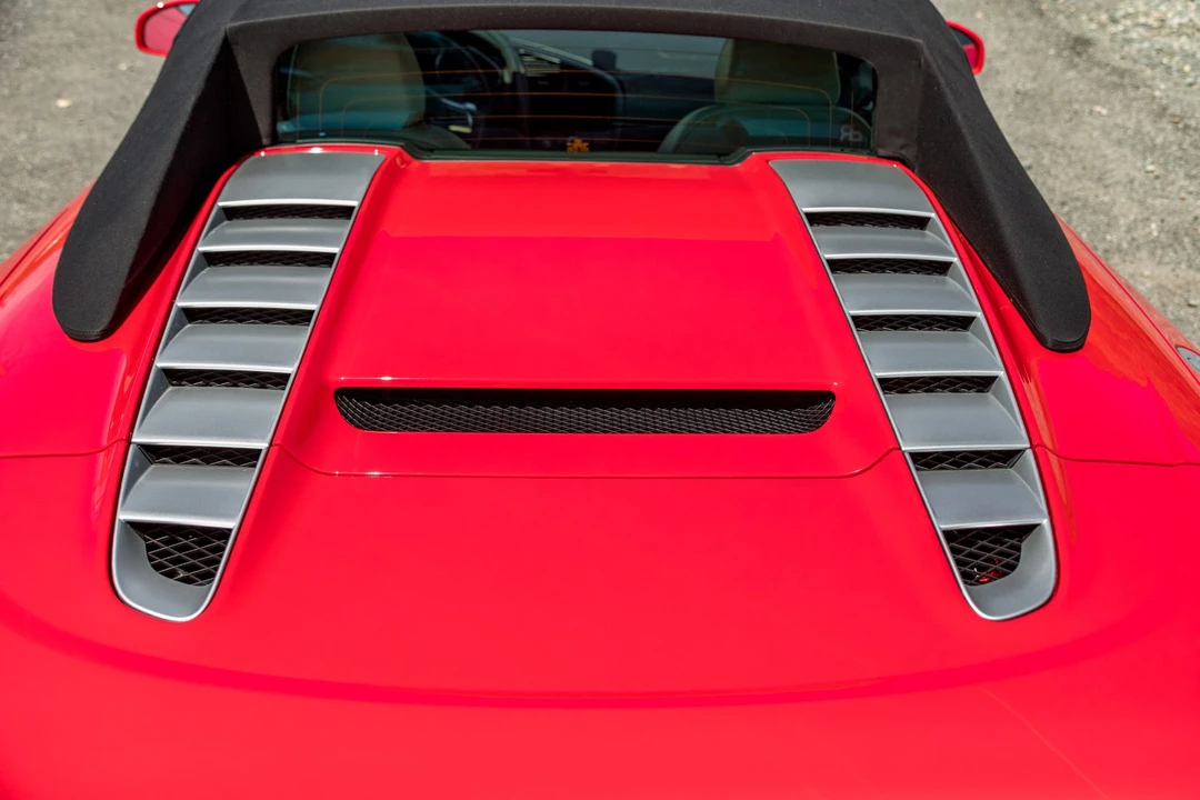 2011 Audi 42 R8 - Image 20 of 31