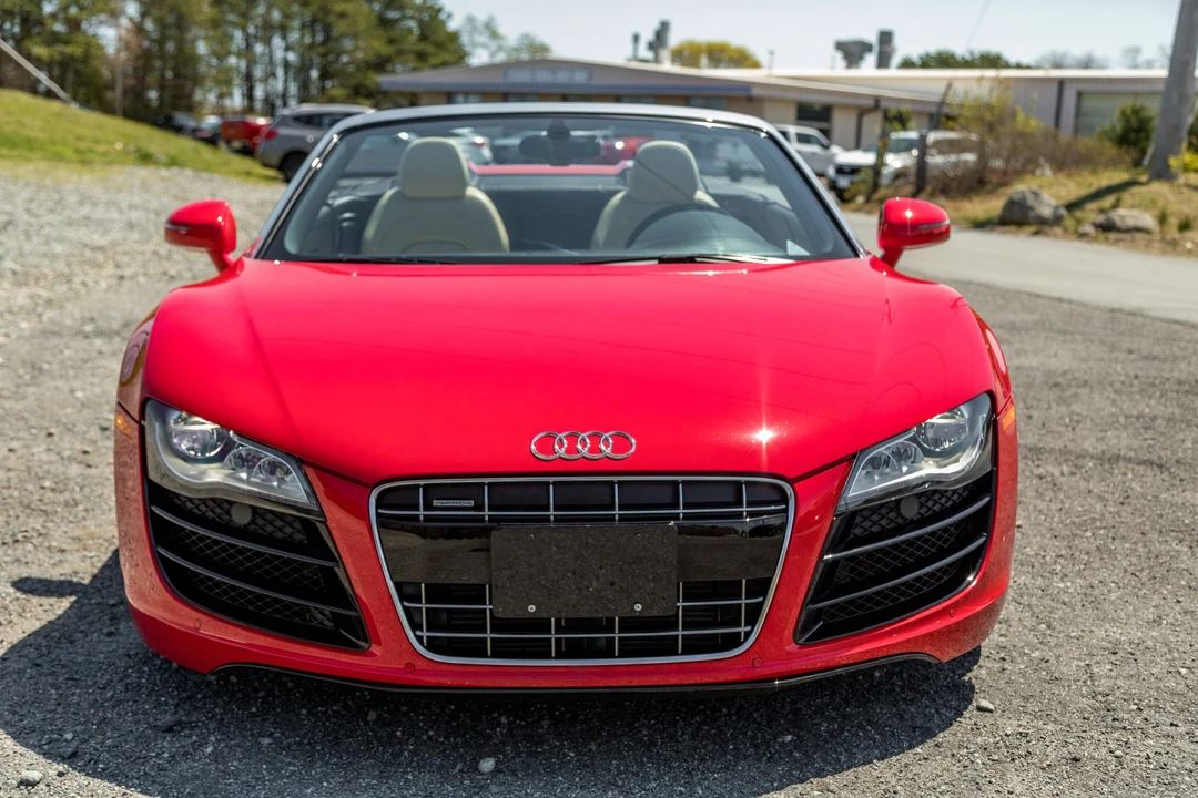 2011 Audi 42 R8 - Image 3 of 31