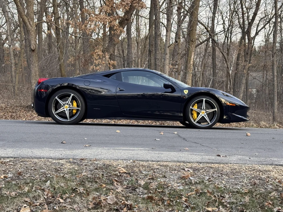 2013 Ferrari 458 Italia - Image 22 of 31