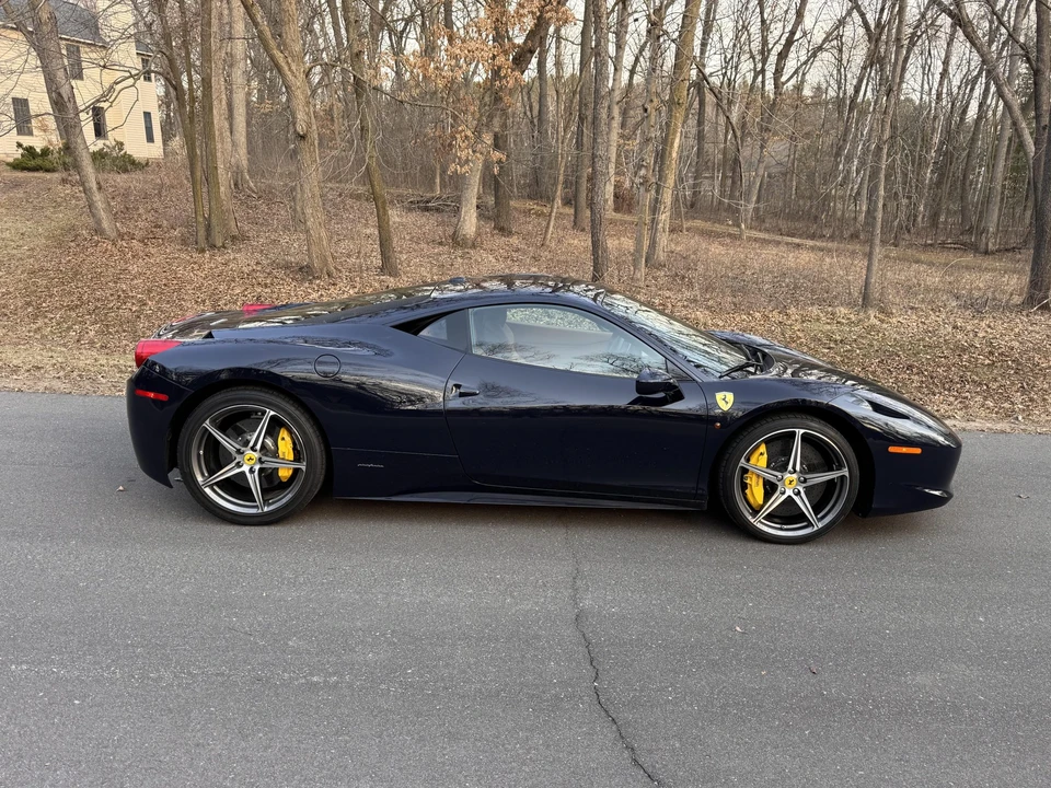 2013 Ferrari 458 Italia - Image 21 of 31