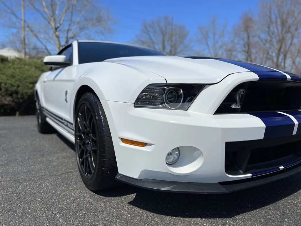 2013 Ford S197 II Shelby Mustang GT500 - Image 27 of 31