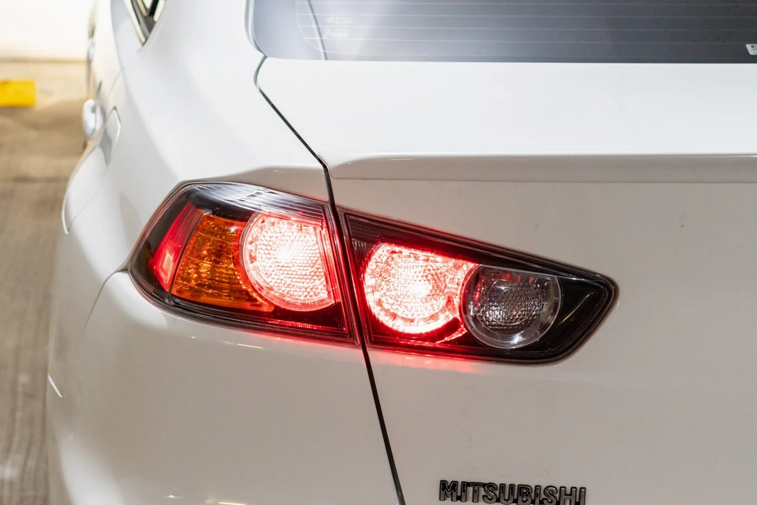 2013 Mitsubishi Lancer Evolution X 9th Gen - Image 21 of 31