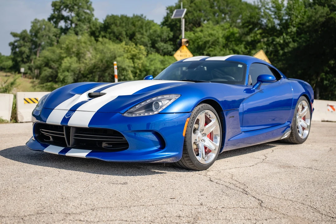 2013 Dodge Viper 5th Gen - Image 2 of 31