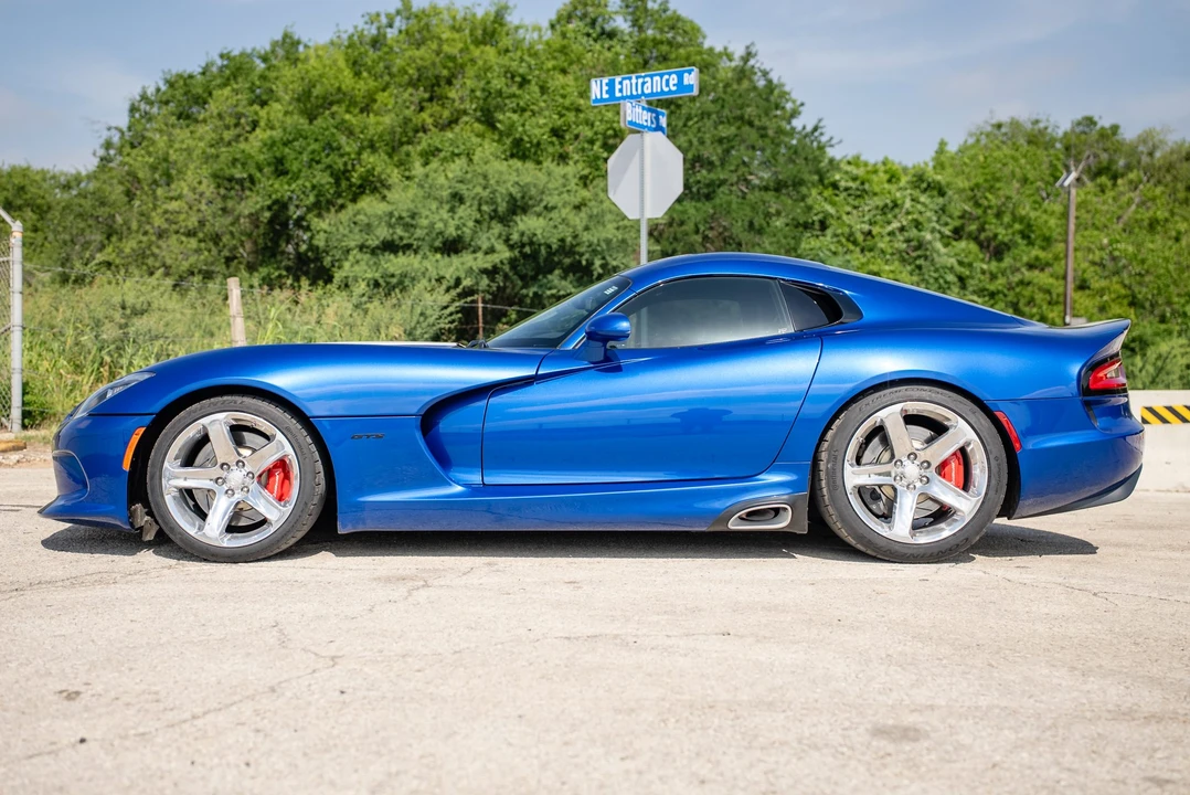 2013 Dodge Viper 5th Gen - Image 17 of 31