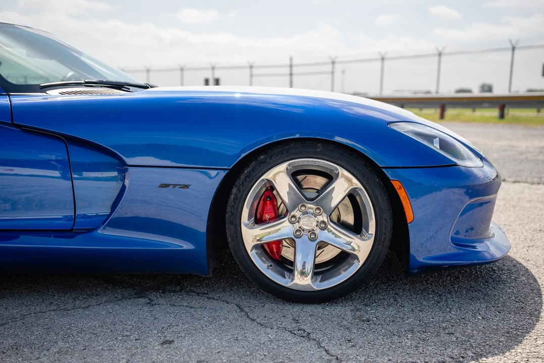 2013 Dodge Viper 5th Gen - Image 27 of 31