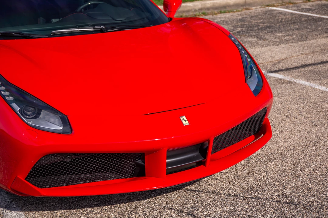 2016 Ferrari 488 GTB - Image 28 of 31