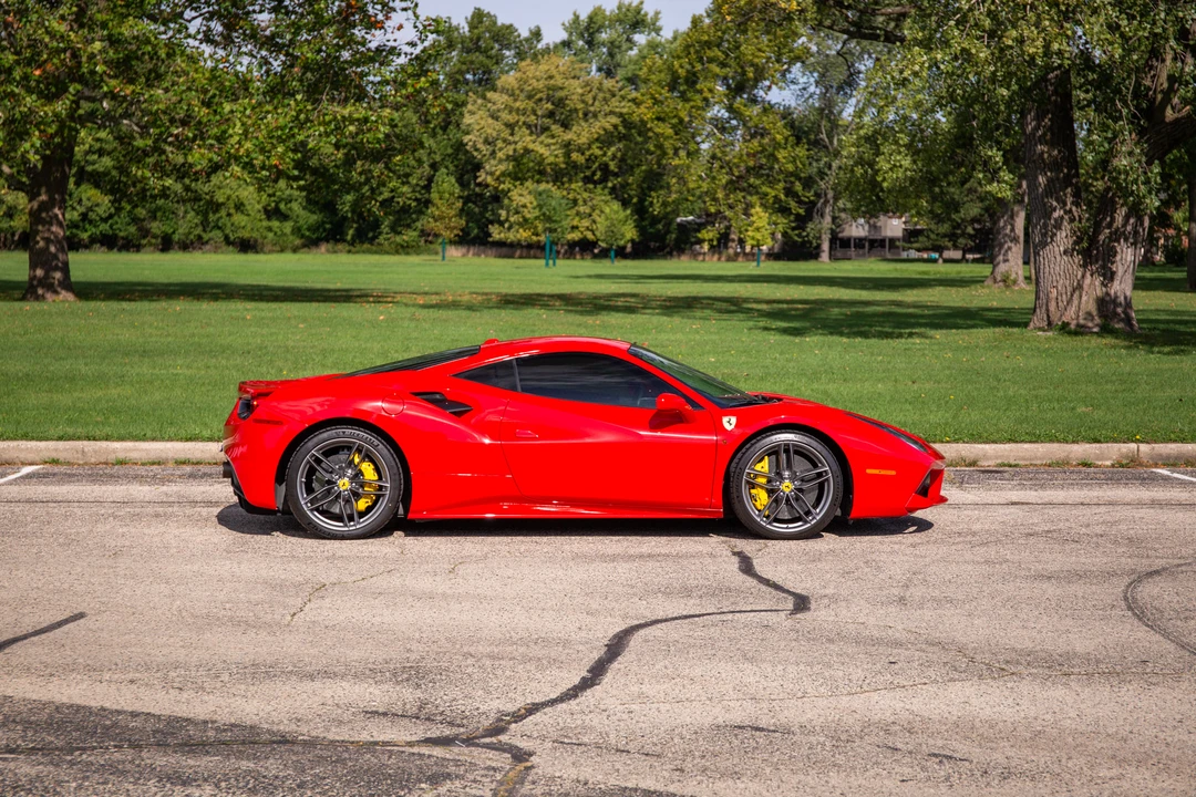 2016 Ferrari 488 GTB - Image 8 of 31