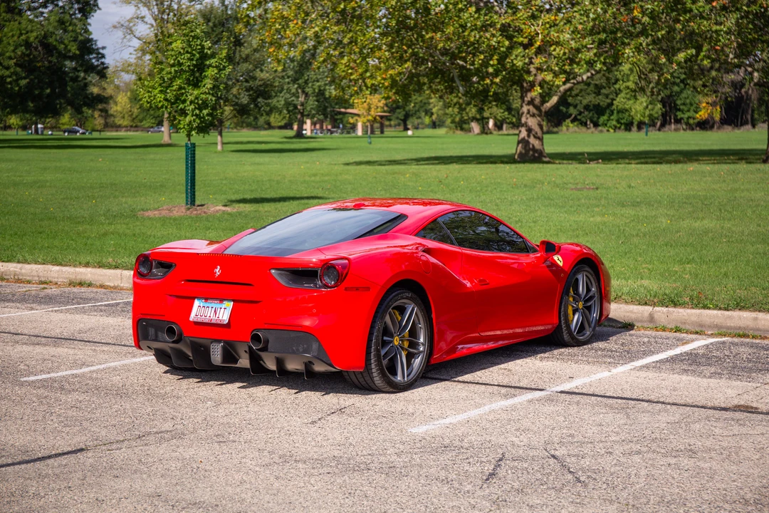 2016 Ferrari 488 GTB - Image 12 of 31