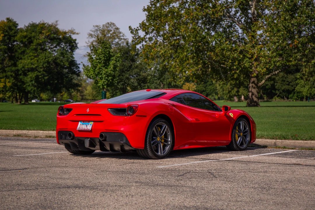2016 Ferrari 488 GTB - Image 13 of 31