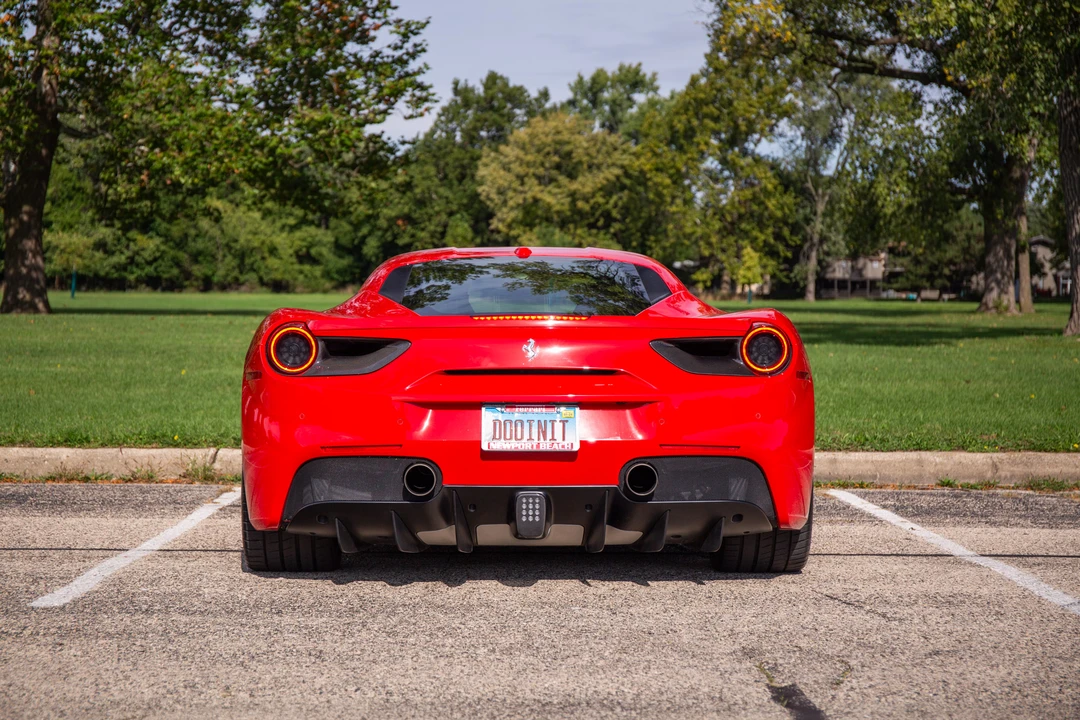2016 Ferrari 488 GTB - Image 15 of 31