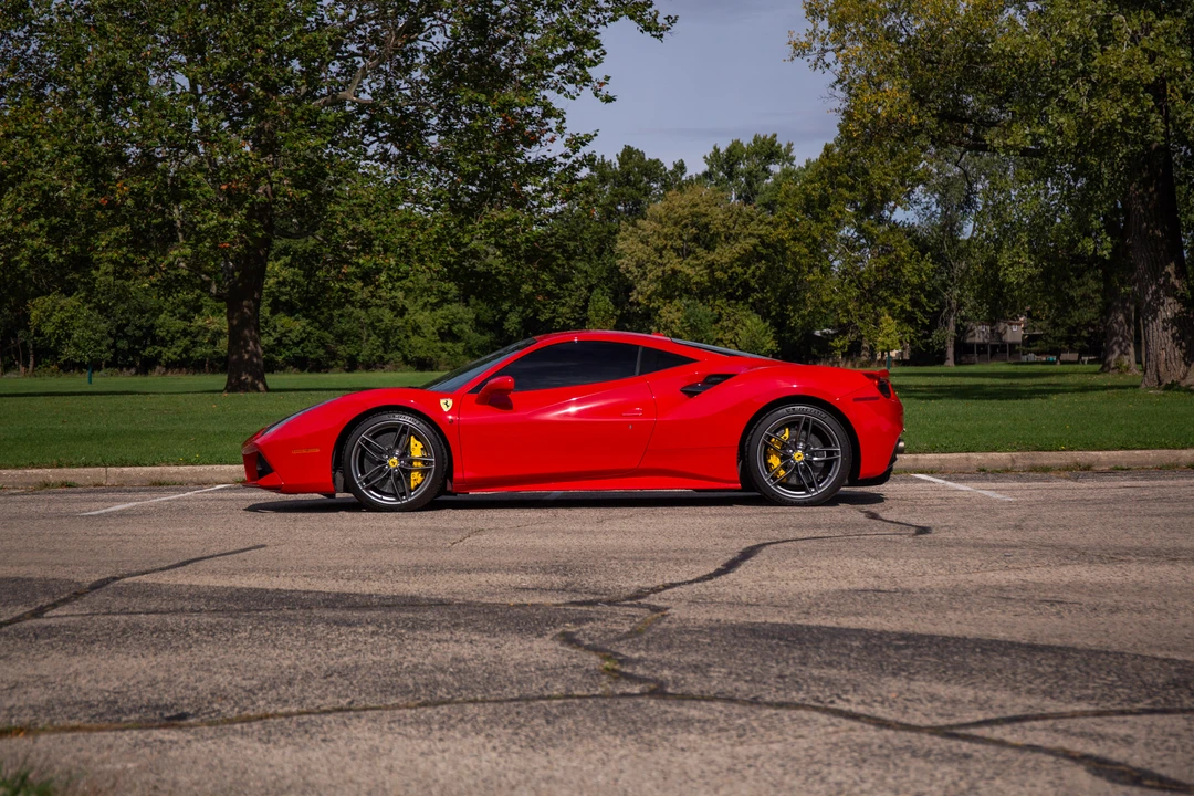 2016 Ferrari 488 GTB - Image 18 of 31