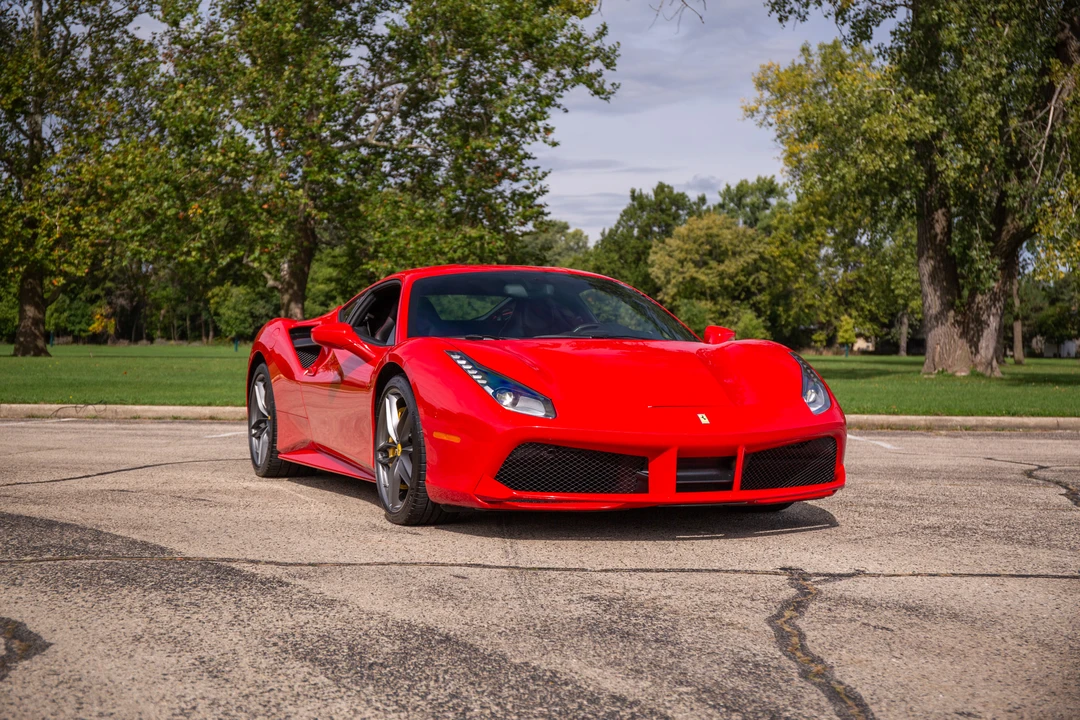2016 Ferrari 488 GTB - Image 2 of 31