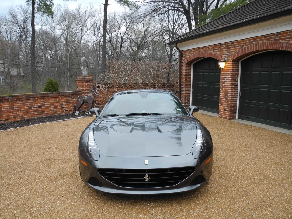 2016 Ferrari California T - Image 18 of 31