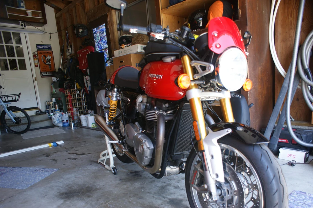 2016 Triumph Thruxton - Image 12 of 31
