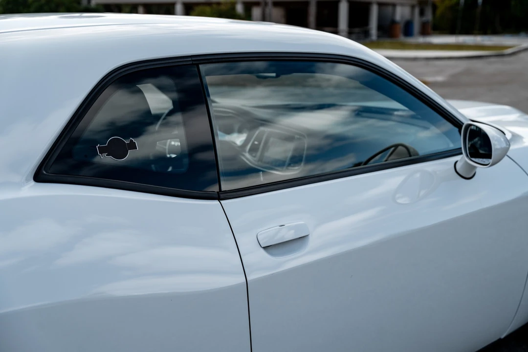 2017 Dodge Challenger SRT Hellcat 3rd Gen - Image 19 of 31