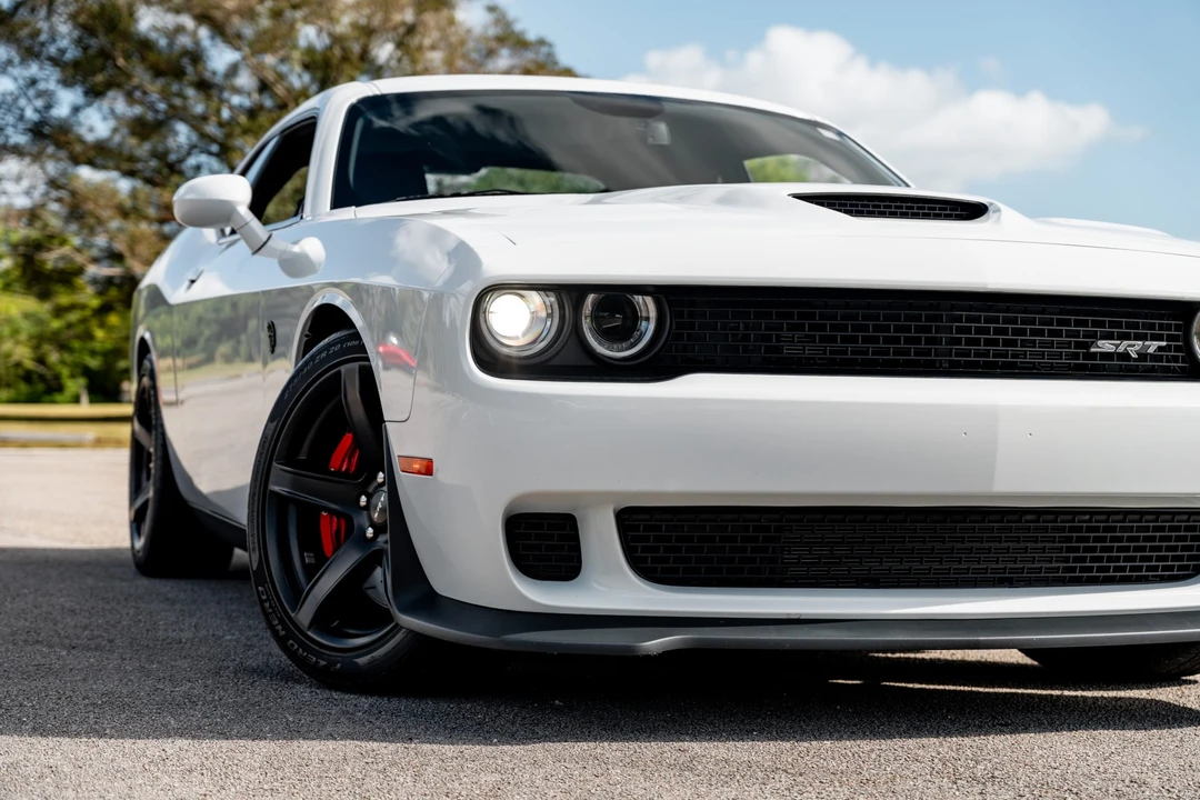 2017 Dodge Challenger SRT Hellcat 3rd Gen - Image 13 of 31