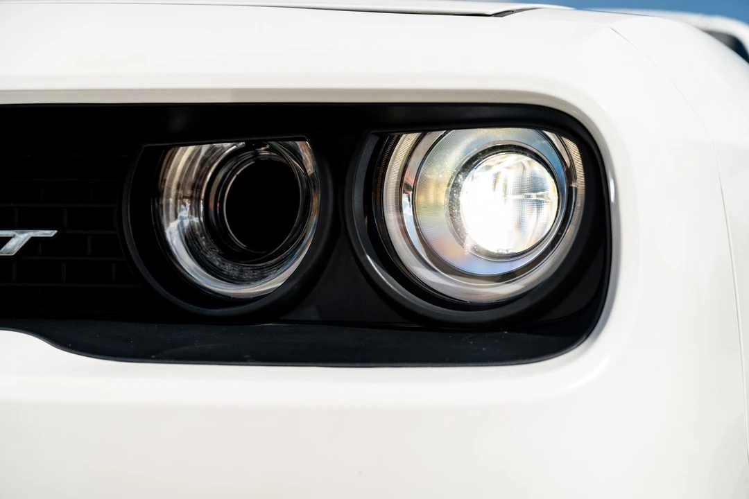 2017 Dodge Challenger SRT Hellcat 3rd Gen - Image 16 of 31