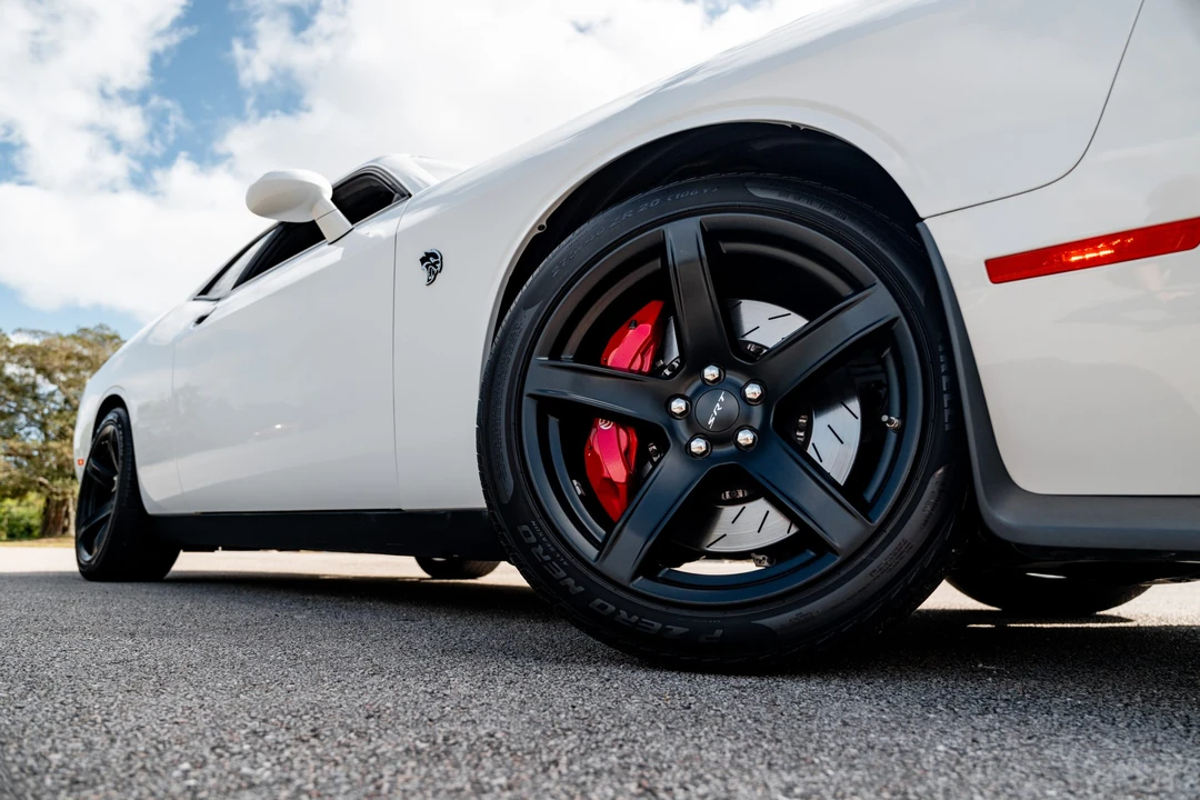 2017 Dodge Challenger SRT Hellcat 3rd Gen - Image 11 of 31