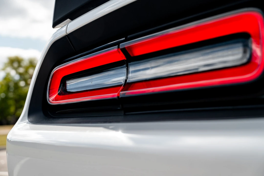 2017 Dodge Challenger SRT Hellcat 3rd Gen - Image 25 of 31