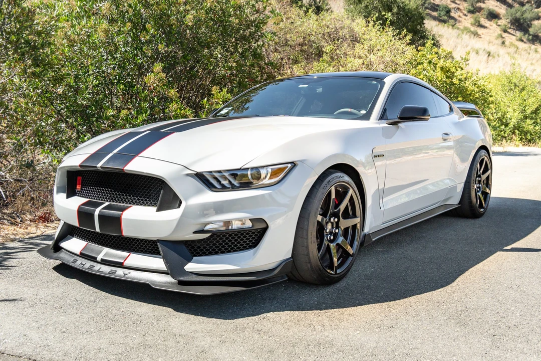 2017 Ford S550 Shelby Mustang GT350R - Image 4 of 31