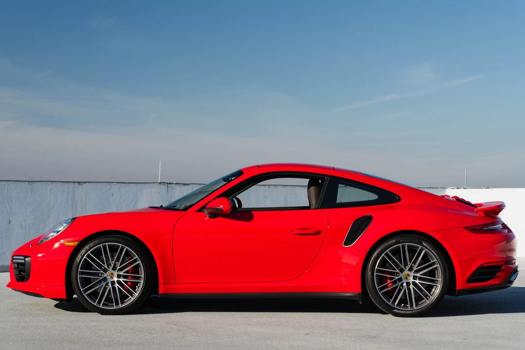 2017 Porsche 991 Turbo - Image 2 of 31