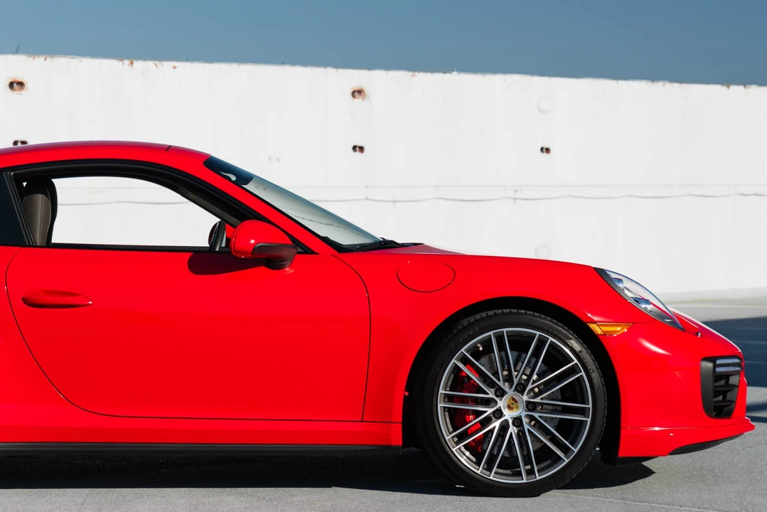 2017 Porsche 991 Turbo - Image 17 of 31