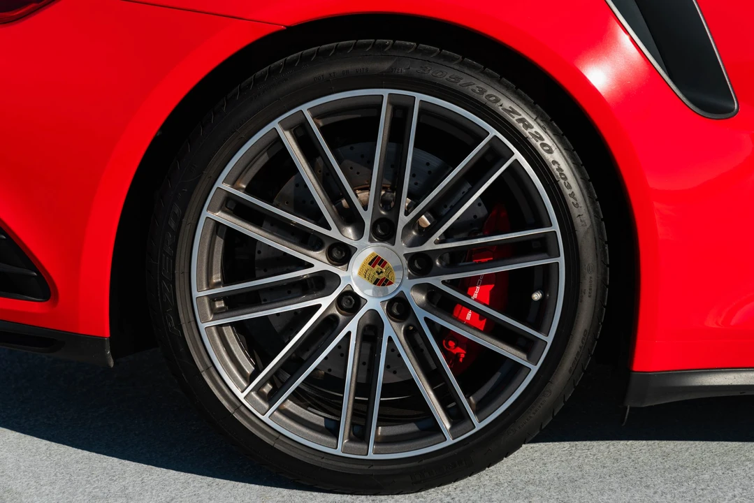 2017 Porsche 991 Turbo - Image 18 of 31