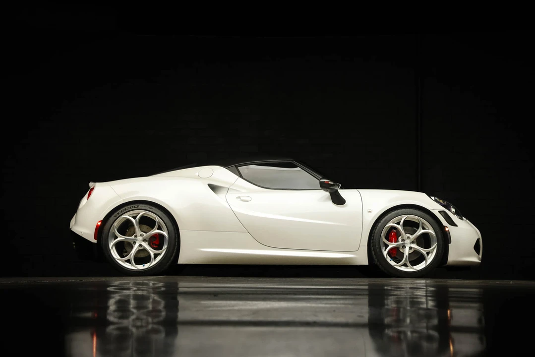 2018 Alfa Romeo 4C Coupe - Image 18 of 31