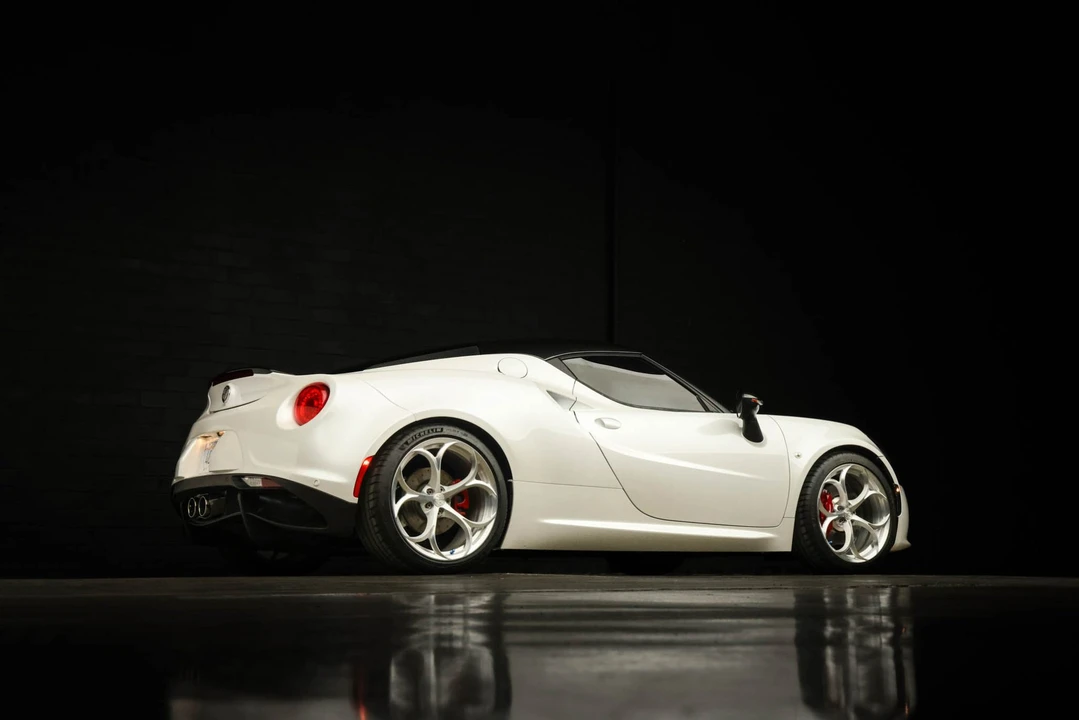 2018 Alfa Romeo 4C Coupe - Image 15 of 31