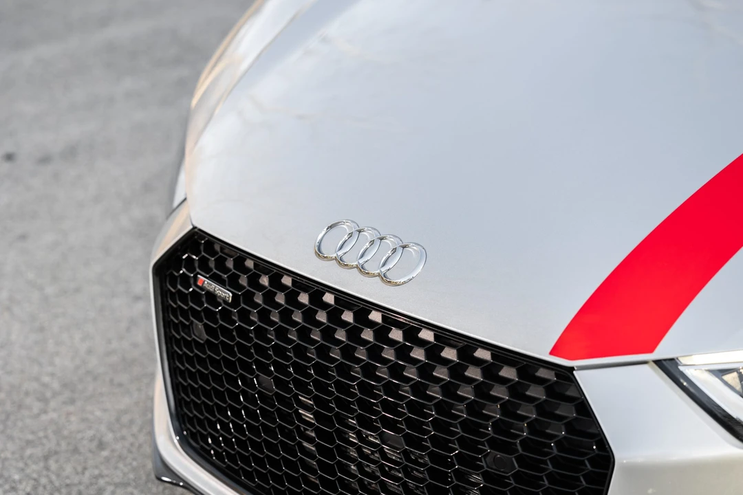 2018 Audi 4S R8 - Image 17 of 31