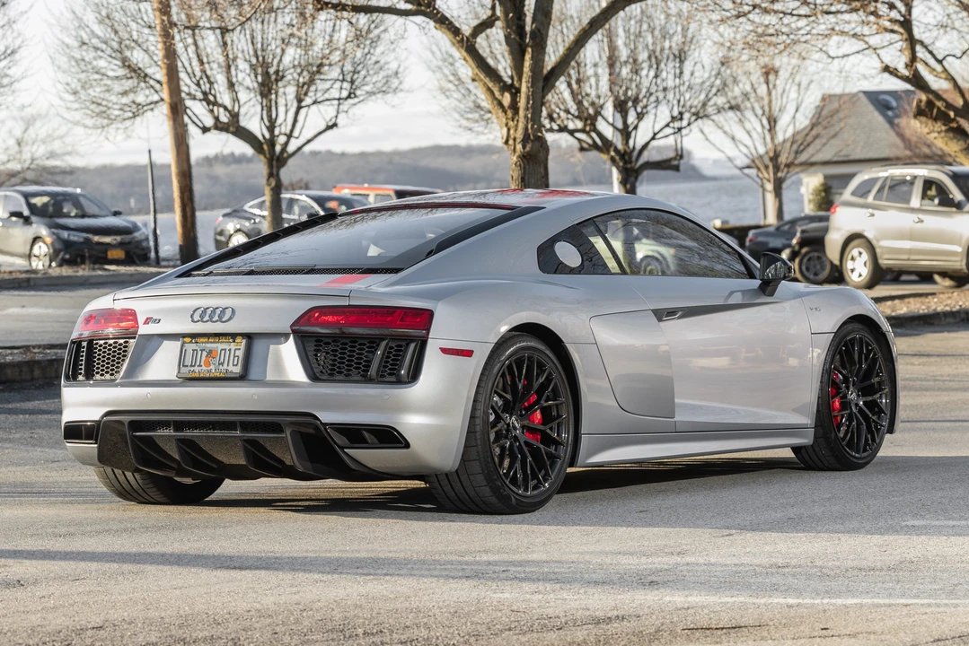2018 Audi 4S R8 - Image 6 of 31