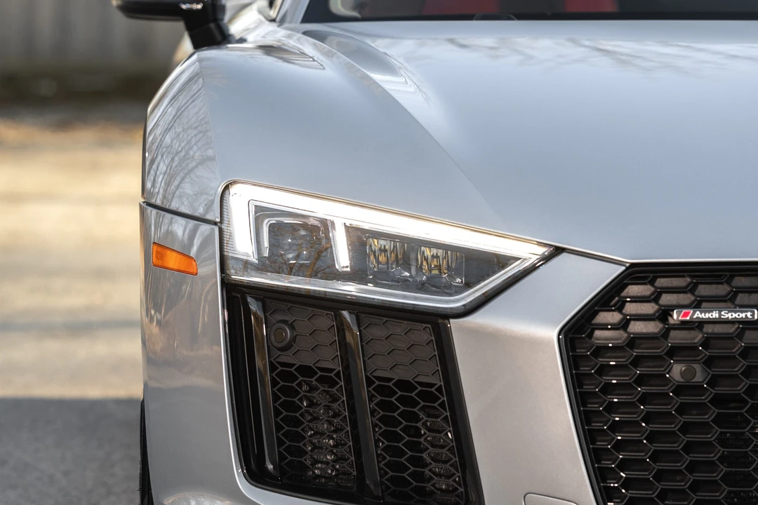 2018 Audi 4S R8 - Image 10 of 31