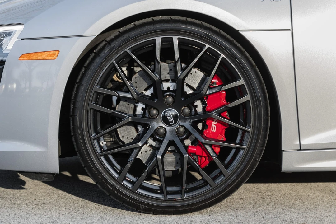 2018 Audi 4S R8 - Image 30 of 31