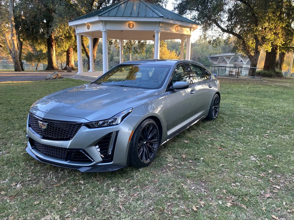 2023 Cadillac CT5-V Blackwing - Image 8 of 31