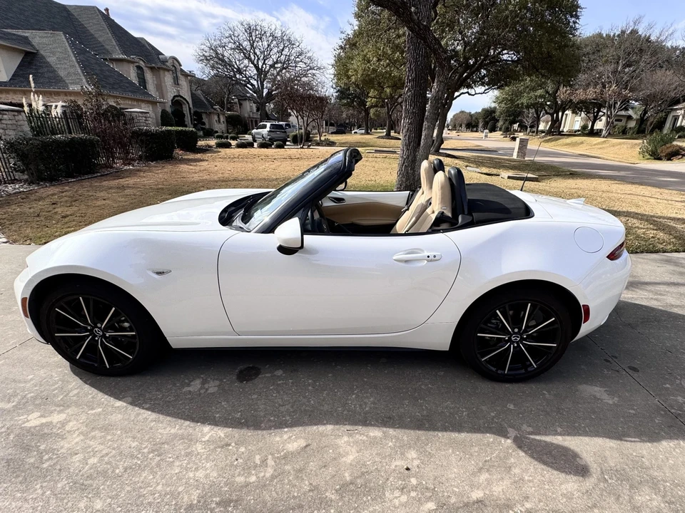 2024 Mazda ND MX-5 Miata - Image 2 of 31